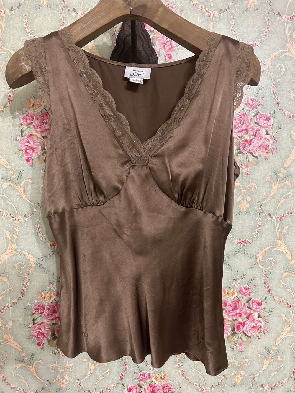 EUC / NWOT SILK lace beautiful color brown VINTAGE cami blouse top size Medium 8